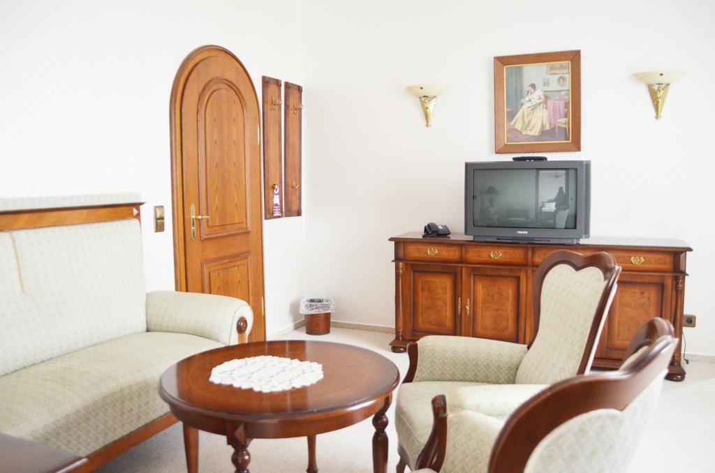 Hotel Alt-Karow Βερολίνο Δωμάτιο φωτογραφία